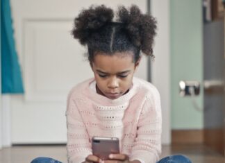 Kid with phone