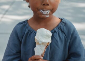 Kid with ice cream