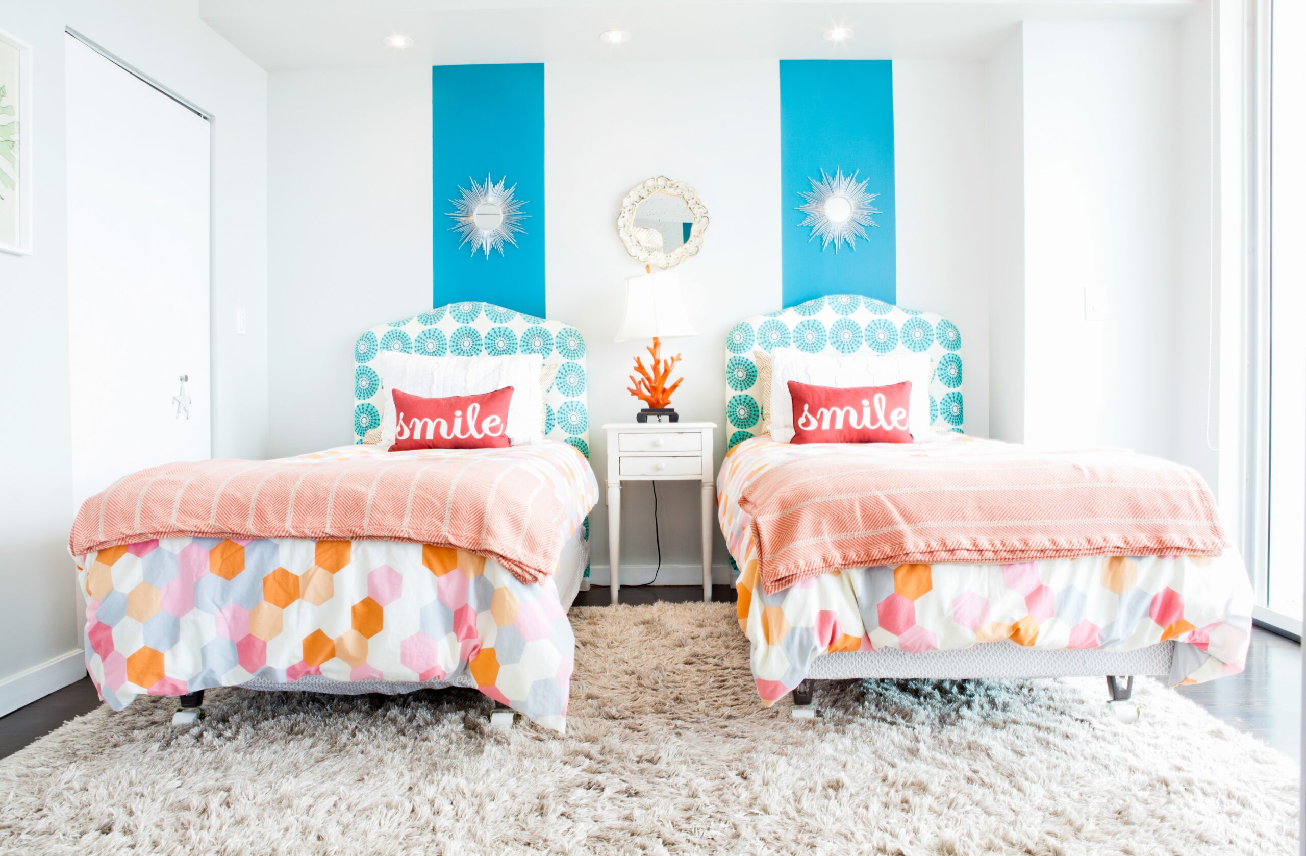 How to Arrange a Shared Bedroom for Your Kids - parentztalk.com