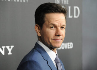 Mark Wahlberg at the "All the Money in the World" Premiere in 2017.