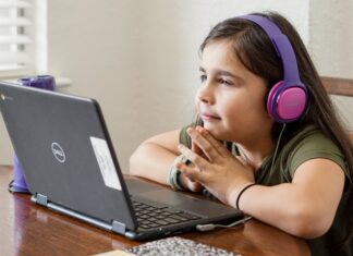 Kid with computer