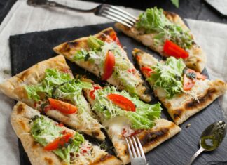 Pita pizza