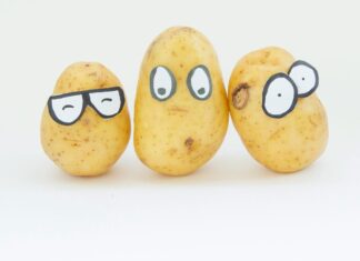 Potato's with paper eyes